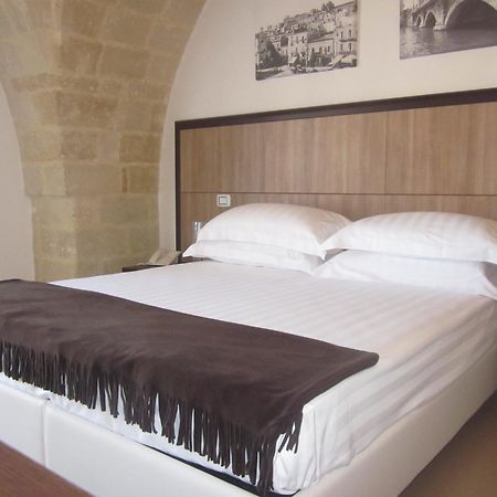 Albergo Del Sole Taranto Bagian luar foto
