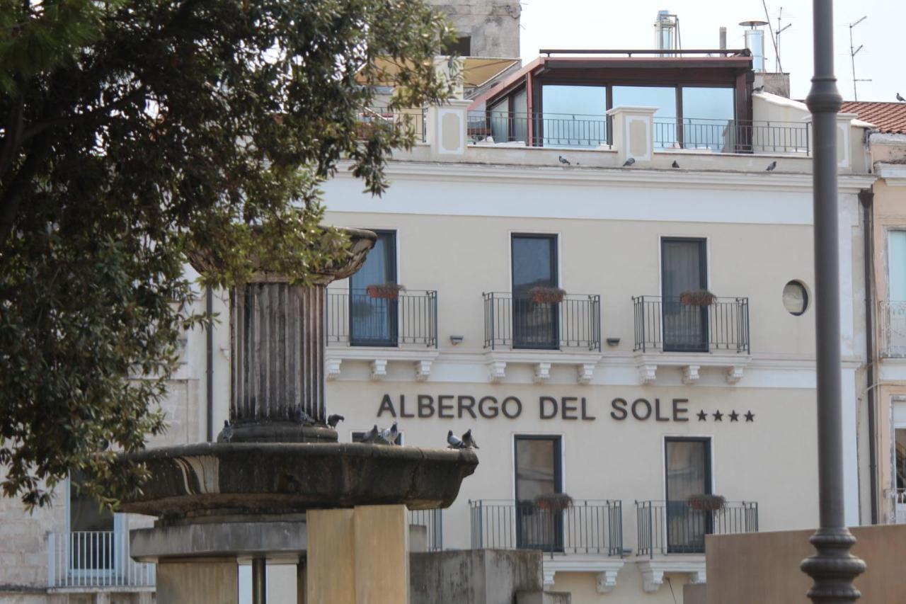 Albergo Del Sole Taranto Bagian luar foto