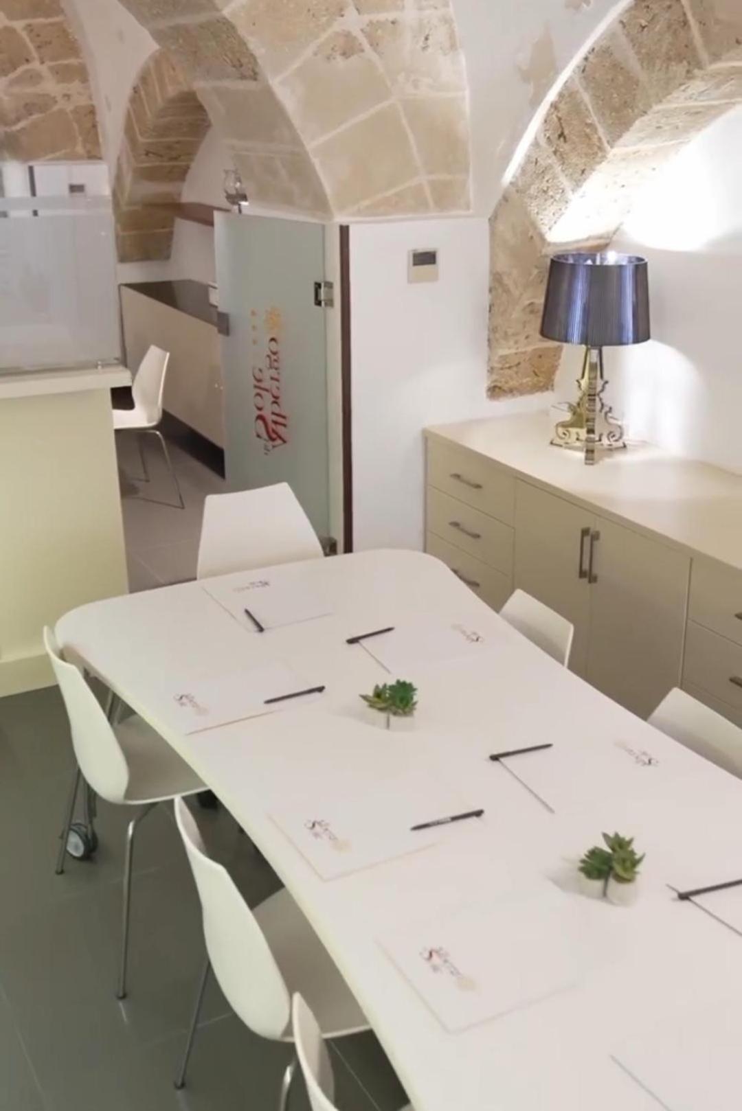 Albergo Del Sole Taranto Bagian luar foto