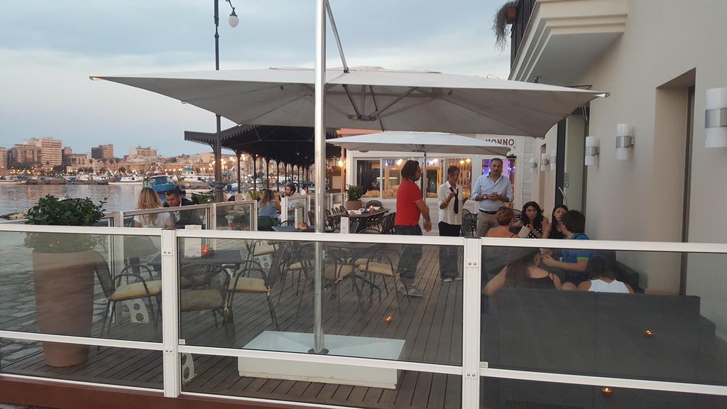 Albergo Del Sole Taranto Bagian luar foto
